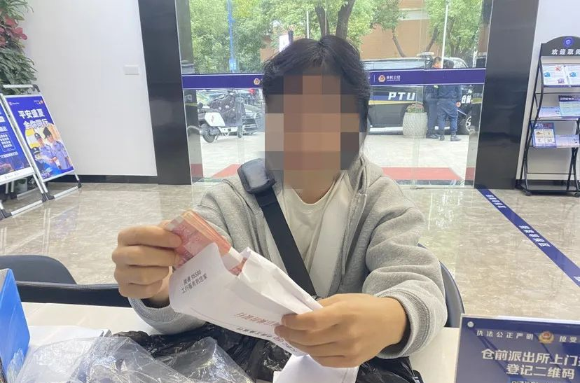 快递员防范现金包裹诈骗_2025年网约车司机怎么才能赚钱_网约车司机反诈宣传